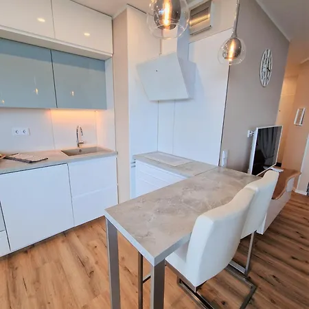 C08-009 Apartment